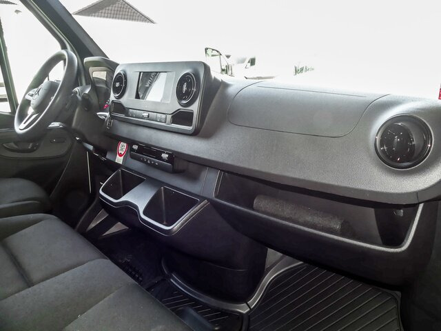 MERCEDES-BENZ Sprinter 317 CDI,3665mm,Automatik,Kamera... - Furgon: slika 4 MERCEDES-BENZ Sprinter 317 CDI,3665mm,Automatik,Kamera... - Furgon: slika 4