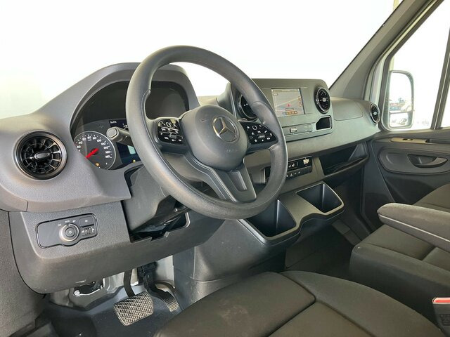 MERCEDES-BENZ Sprinter 317 CDI,3665mm,Automatik,Kamera - Furgon: slika 4 MERCEDES-BENZ Sprinter 317 CDI,3665mm,Automatik,Kamera - Furgon: slika 4