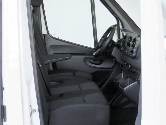 MERCEDES-BENZ Sprinter 317 CDI,3665mm,Automatik,Kamera - Furgon: slika 2 MERCEDES-BENZ Sprinter 317 CDI,3665mm,Automatik,Kamera - Furgon: slika 2