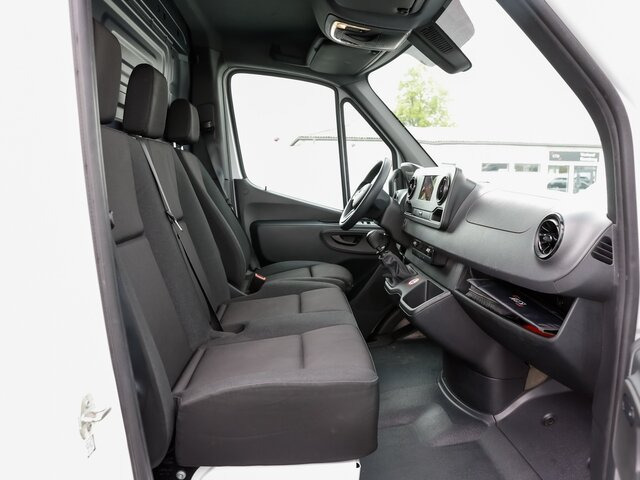 MERCEDES-BENZ Sprinter 317 CDI Kasten,L2H2,MBUX,Kamera - Furgon: slika 3 MERCEDES-BENZ Sprinter 317 CDI Kasten,L2H2,MBUX,Kamera - Furgon: slika 3