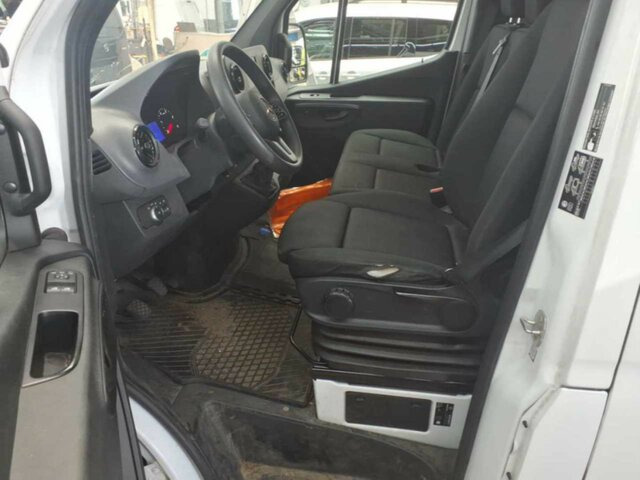 Lizing MERCEDES-BENZ Sprinter 317 CDI Kasten,L2H2,MBUX,Kamera MERCEDES-BENZ Sprinter 317 CDI Kasten,L2H2,MBUX,Kamera: slika 18