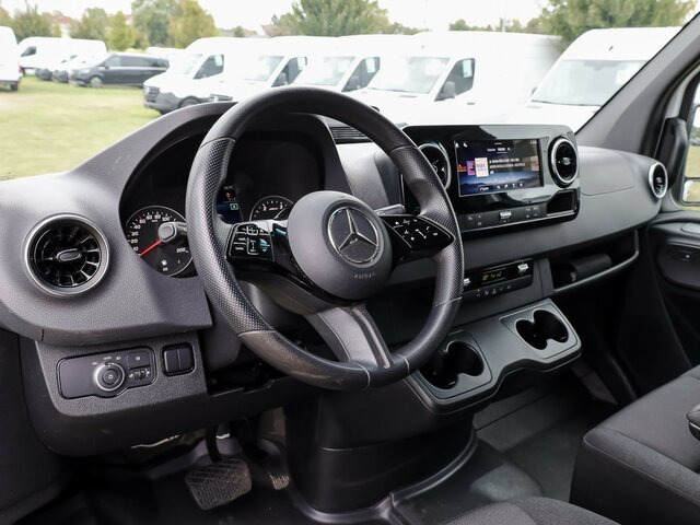 MERCEDES-BENZ Sprinter 317 Maxi,9GTronic,MBUX,Kamera - Furgon: slika 5 MERCEDES-BENZ Sprinter 317 Maxi,9GTronic,MBUX,Kamera - Furgon: slika 5