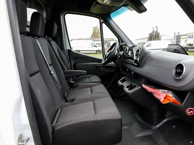 MERCEDES-BENZ Sprinter 317 Maxi,9GTronic,MBUX,Kamera... - Furgon: slika 3 MERCEDES-BENZ Sprinter 317 Maxi,9GTronic,MBUX,Kamera... - Furgon: slika 3