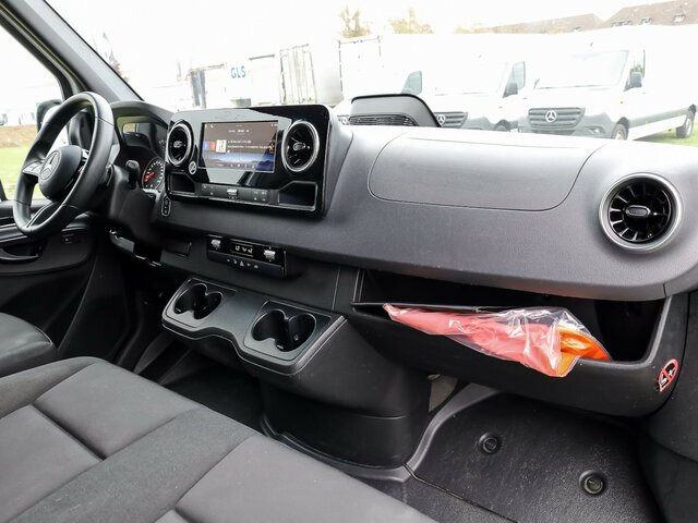MERCEDES-BENZ Sprinter 317 Maxi,9GTronic,MBUX,Kamera... - Furgon: slika 4 MERCEDES-BENZ Sprinter 317 Maxi,9GTronic,MBUX,Kamera... - Furgon: slika 4