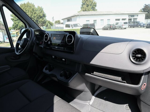 MERCEDES-BENZ Sprinter 317 Maxi,9GTronic,MBUX,Kamera... - Furgon: slika 4 MERCEDES-BENZ Sprinter 317 Maxi,9GTronic,MBUX,Kamera... - Furgon: slika 4