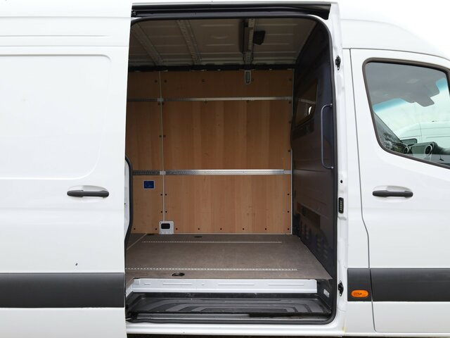 MERCEDES-BENZ Sprinter 317 Maxi,9GTronic,MBUX,Kamera - Furgon: slika 2 MERCEDES-BENZ Sprinter 317 Maxi,9GTronic,MBUX,Kamera - Furgon: slika 2