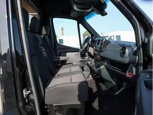MERCEDES-BENZ Sprinter 317 Maxi,MBUX,Kamera,Tempomat... - Furgon: slika 3 MERCEDES-BENZ Sprinter 317 Maxi,MBUX,Kamera,Tempomat... - Furgon: slika 3