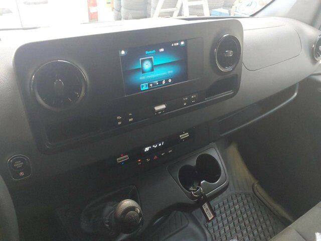 MERCEDES-BENZ Sprinter317CDI Maxi Koffer,LBW,Klima,Kamera... - Dostavno vozilo sa zatvorenim sandukom: slika 3 MERCEDES-BENZ Sprinter317CDI Maxi Koffer,LBW,Klima,Kamera... - Dostavno vozilo sa zatvorenim sandukom: slika 3