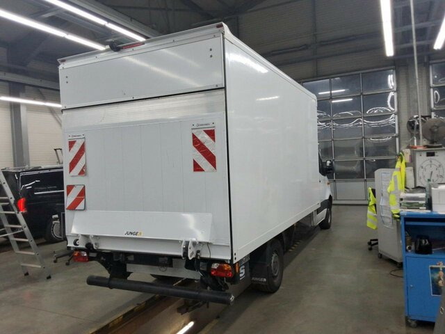 Dostavno vozilo sa zatvorenim sandukom MERCEDES-BENZ Sprinter317CDI Maxi Koffer,LBW,Klima,Kamera: slika 12
