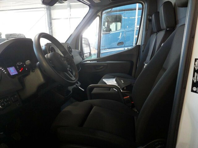 Dostavno vozilo sa zatvorenim sandukom MERCEDES-BENZ Sprinter317CDI Maxi Koffer,LBW,Klima,Kamera: slika 16