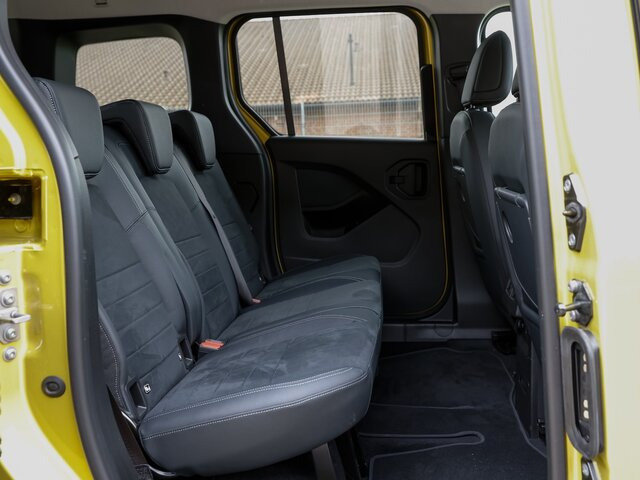 MERCEDES-BENZ T 180 Progressive,AHK,LED,Navi,Kamera,Tempomat... - Putnički kombi: slika 2 MERCEDES-BENZ T 180 Progressive,AHK,LED,Navi,Kamera,Tempomat... - Putnički kombi: slika 2