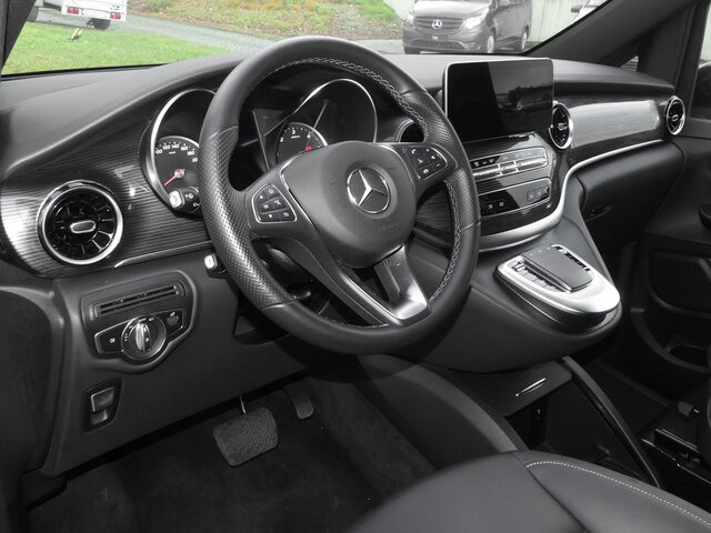 MERCEDES-BENZ V 300 Avantgarde Extralang,2xSchiebetür elektr. - Putnički kombi: slika 4 MERCEDES-BENZ V 300 Avantgarde Extralang,2xSchiebetür elektr. - Putnički kombi: slika 4