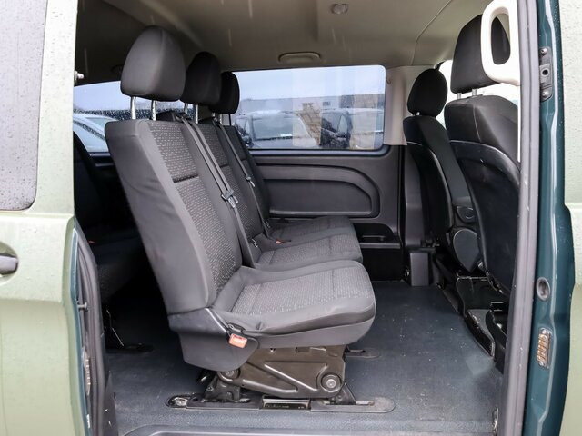 MERCEDES-BENZ Vito 114 TourerPro,Allrad,Automatik,Standheizung... - Putnički kombi: slika 3 MERCEDES-BENZ Vito 114 TourerPro,Allrad,Automatik,Standheizung... - Putnički kombi: slika 3