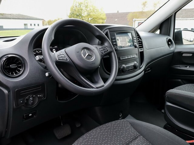 MERCEDES-BENZ Vito 114 TourerPro,Extralang,8Sitzer,Automatik... - Putnički kombi: slika 5 MERCEDES-BENZ Vito 114 TourerPro,Extralang,8Sitzer,Automatik... - Putnički kombi: slika 5