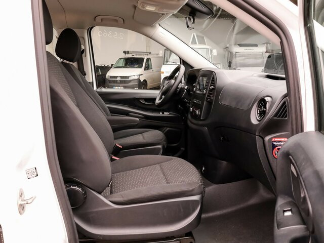 MERCEDES-BENZ Vito 114 TourerPro,Extralang,8Sitzer,Automatik... - Putnički kombi: slika 3 MERCEDES-BENZ Vito 114 TourerPro,Extralang,8Sitzer,Automatik... - Putnički kombi: slika 3