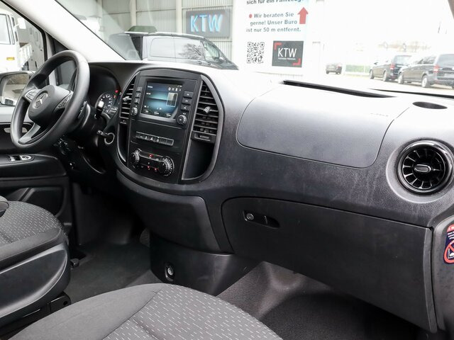 MERCEDES-BENZ Vito 114 TourerPro,Extralang,8Sitzer,Automatik... - Putnički kombi: slika 4 MERCEDES-BENZ Vito 114 TourerPro,Extralang,8Sitzer,Automatik... - Putnički kombi: slika 4