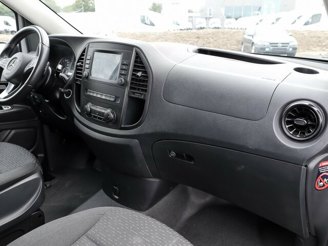 MERCEDES-BENZ Vito 114 TourerPro,Extralang,8Sitzer,Automatik - Putnički kombi: slika 4 MERCEDES-BENZ Vito 114 TourerPro,Extralang,8Sitzer,Automatik - Putnički kombi: slika 4