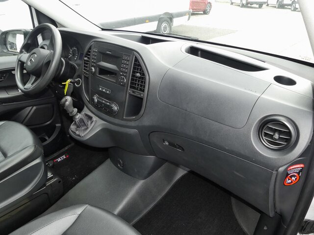 MERCEDES-BENZ Vito 114 TourerPro,Extralang,AMF Rollstuhlrampe - Minibus, Putnički kombi: slika 4 MERCEDES-BENZ Vito 114 TourerPro,Extralang,AMF Rollstuhlrampe - Minibus, Putnički kombi: slika 4