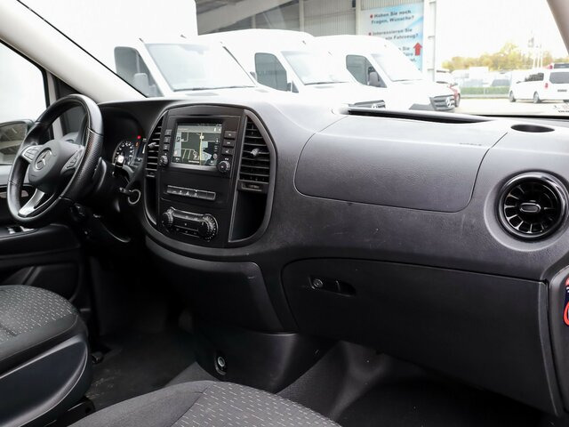 MERCEDES-BENZ Vito 114 TourerPro,Extralang,AMF Rollstuhlrampe... - Putnički kombi: slika 4 MERCEDES-BENZ Vito 114 TourerPro,Extralang,AMF Rollstuhlrampe... - Putnički kombi: slika 4