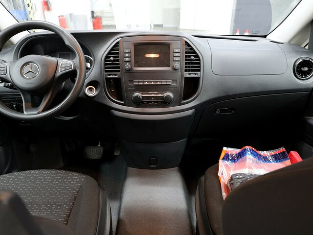 MERCEDES-BENZ Vito 114 TourerPro,lang,Automatik,8Sitze,Kamera... - Putnički kombi: slika 2 MERCEDES-BENZ Vito 114 TourerPro,lang,Automatik,8Sitze,Kamera... - Putnički kombi: slika 2