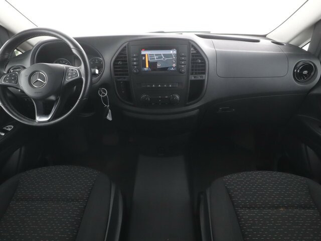 MERCEDES-BENZ Vito 114 TourerPro,lang,Automatik,8Sitze,Kamera... - Putnički kombi: slika 2 MERCEDES-BENZ Vito 114 TourerPro,lang,Automatik,8Sitze,Kamera... - Putnički kombi: slika 2