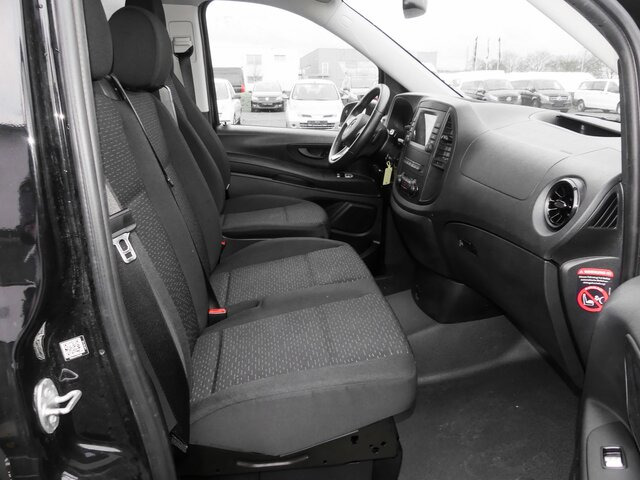 MERCEDES-BENZ Vito 116CDI lang,TourerPro,2xKlima,9Sitze,Kamera - Putnički kombi: slika 2 MERCEDES-BENZ Vito 116CDI lang,TourerPro,2xKlima,9Sitze,Kamera - Putnički kombi: slika 2