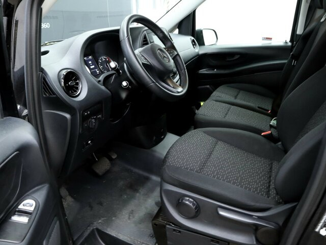 MERCEDES-BENZ Vito 116TourerPro ,Extralang,2xKlima,Kamera,AHK - Minibus, Putnički kombi: slika 2 MERCEDES-BENZ Vito 116TourerPro ,Extralang,2xKlima,Kamera,AHK - Minibus, Putnički kombi: slika 2
