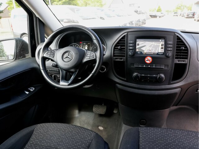 MERCEDES-BENZ Vito 116TourerPro ,Extralang,2xKlima,Kamera,AHK - Putnički kombi: slika 5 MERCEDES-BENZ Vito 116TourerPro ,Extralang,2xKlima,Kamera,AHK - Putnički kombi: slika 5