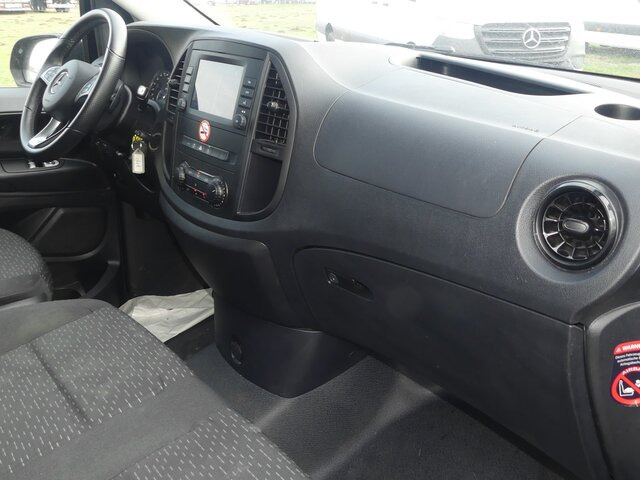 MERCEDES-BENZ Vito 116TourerPro ,Extralang,2xKlima,Kamera,AHK - Minibus, Putnički kombi: slika 3 MERCEDES-BENZ Vito 116TourerPro ,Extralang,2xKlima,Kamera,AHK - Minibus, Putnički kombi: slika 3