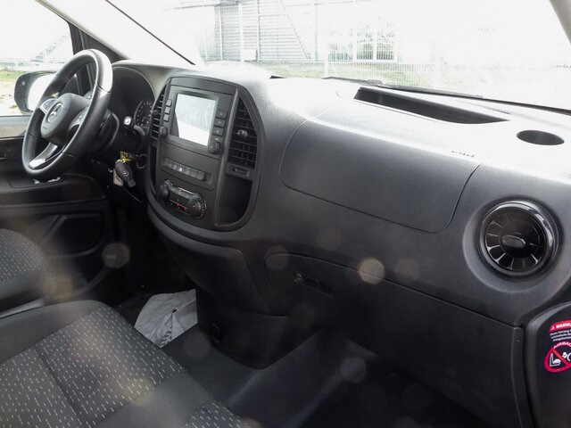 MERCEDES-BENZ Vito 116TourerPro ,Extralang,2xKlima,Kamera,AHK - Minibus, Putnički kombi: slika 4 MERCEDES-BENZ Vito 116TourerPro ,Extralang,2xKlima,Kamera,AHK - Minibus, Putnički kombi: slika 4