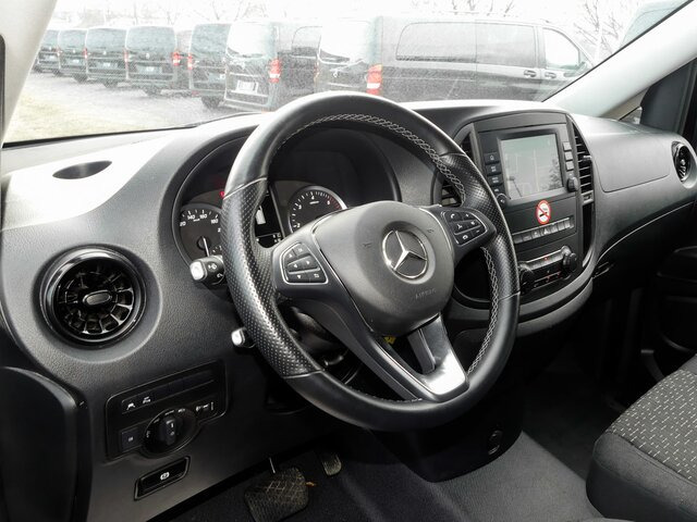 MERCEDES-BENZ Vito 116TourerPro ,Extralang,2xKlima,Kamera,AHK - Putnički kombi: slika 4 MERCEDES-BENZ Vito 116TourerPro ,Extralang,2xKlima,Kamera,AHK - Putnički kombi: slika 4