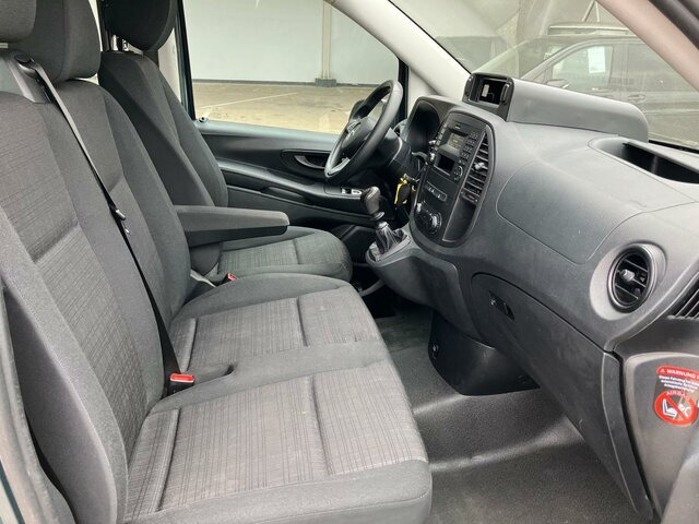 MERCEDES-BENZ Vito114 Mixto Extralang,Klima,Tempomat,Standhzg - Mali kombi: slika 3 MERCEDES-BENZ Vito114 Mixto Extralang,Klima,Tempomat,Standhzg - Mali kombi: slika 3