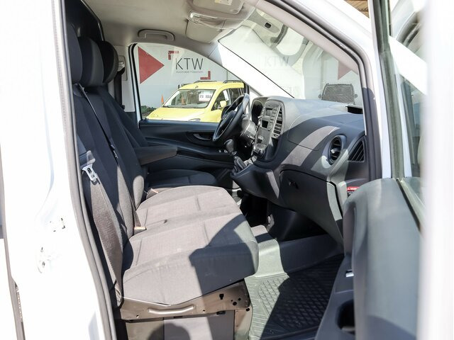 MERCEDES-BENZ Vito114CDI KA lang ,Klima,Sortimo Regal - Mali kombi: slika 5 MERCEDES-BENZ Vito114CDI KA lang ,Klima,Sortimo Regal - Mali kombi: slika 5