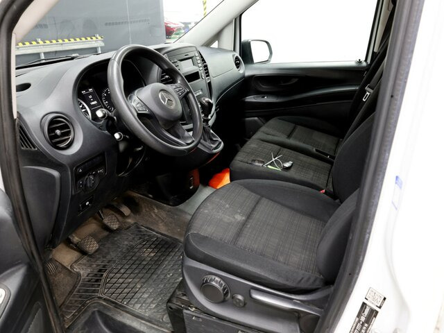 MERCEDES-BENZ Vito114CDI KA lang ,Klima,Sortimo Regalsystem... - Mali kombi: slika 2 MERCEDES-BENZ Vito114CDI KA lang ,Klima,Sortimo Regalsystem... - Mali kombi: slika 2