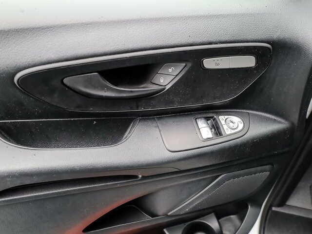 Mali kombi MERCEDES-BENZ Vito116CDI KA lang,Automatik,Klima,Tempomat...: slika 7