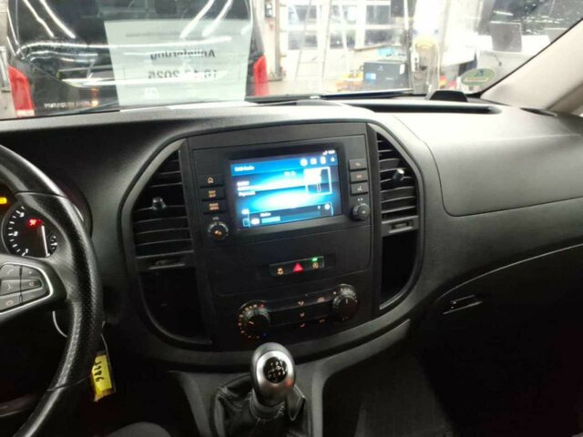 MERCEDES-BENZ Vito116CDI KA lang,Kamera,Klima,Tempomat... - Mali kombi: slika 3 MERCEDES-BENZ Vito116CDI KA lang,Kamera,Klima,Tempomat... - Mali kombi: slika 3