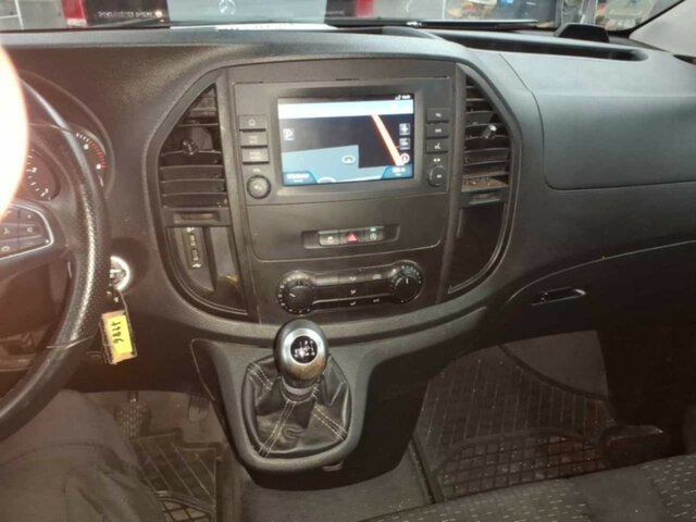 MERCEDES-BENZ Vito116CDI KA lang,Kamera,Klima,Tempomat... - Mali kombi: slika 2 MERCEDES-BENZ Vito116CDI KA lang,Kamera,Klima,Tempomat... - Mali kombi: slika 2