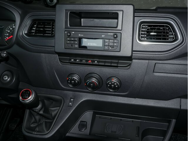 RENAULT Master Pritsche L4,3,5To,4200mm Ladefläche... - Dostavno vozilo s ravnom platformom: slika 3 RENAULT Master Pritsche L4,3,5To,4200mm Ladefläche... - Dostavno vozilo s ravnom platformom: slika 3