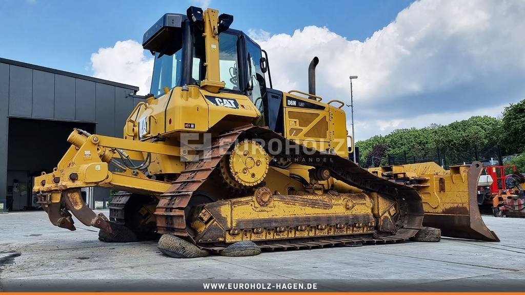 CAT D6N T4 LGP Ripper hydraulische 6-Wege-Verstellung - Buldožer: slika 4 CAT D6N T4 LGP Ripper hydraulische 6-Wege-Verstellung - Buldožer: slika 4