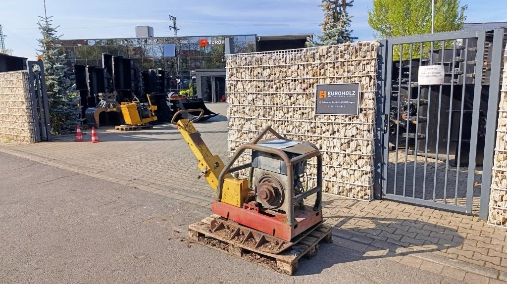 Dynapac LG 500 Rüttelplatte Motor defekt, Ersatzteilquelle - Vibraciona ploča: slika 5 Dynapac LG 500 Rüttelplatte Motor defekt, Ersatzteilquelle - Vibraciona ploča: slika 5