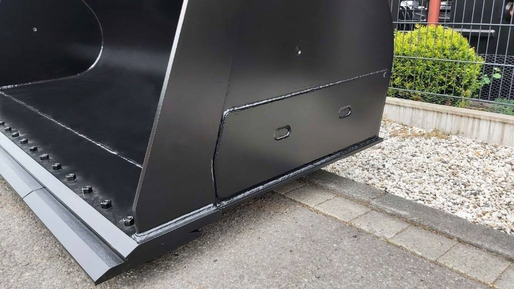 EH Frontschaufel passend Volvo L120 mit Messer - Utovarna kašika: slika 5 EH Frontschaufel passend Volvo L120 mit Messer - Utovarna kašika: slika 5