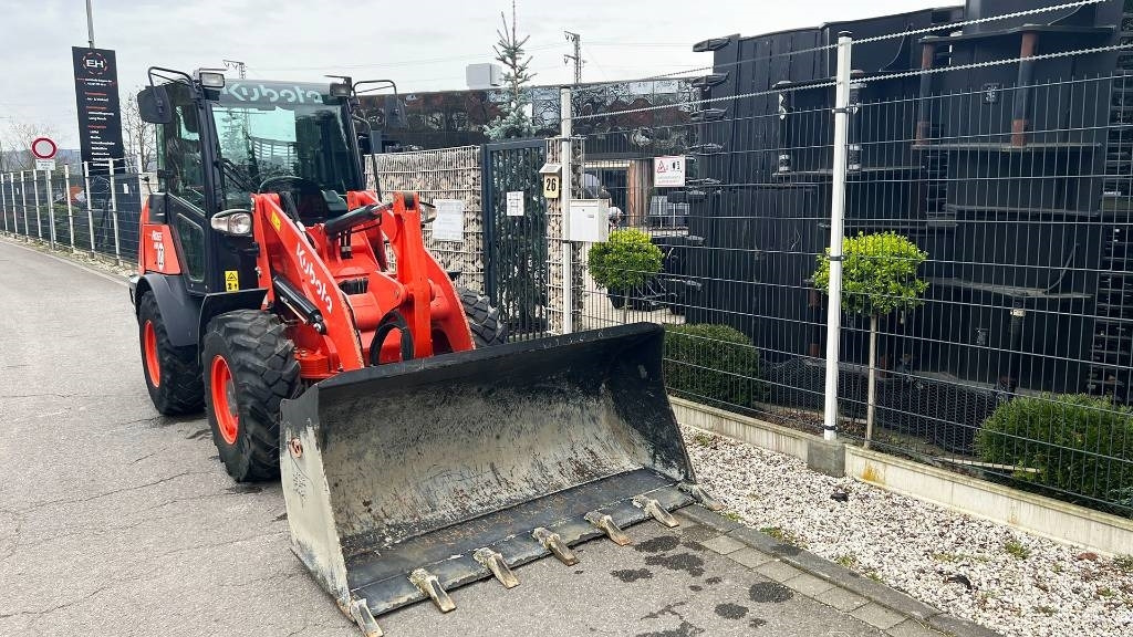 Utovarivač točkaš Kubota R 065, Radlader, hydr. Schnellwechsler, Schaufel: slika 12