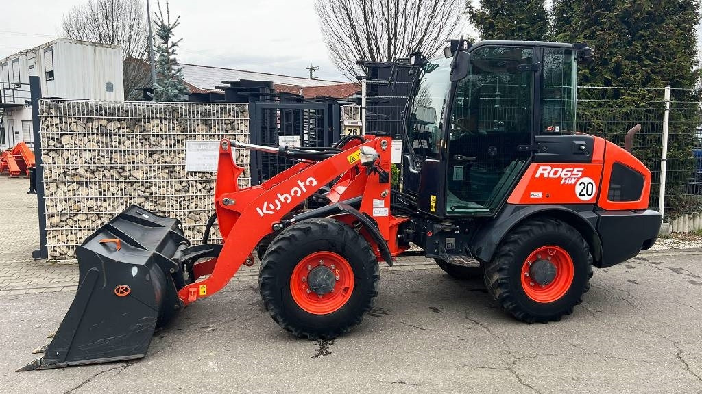 Utovarivač točkaš Kubota R 065, Radlader, hydr. Schnellwechsler, Schaufel: slika 6