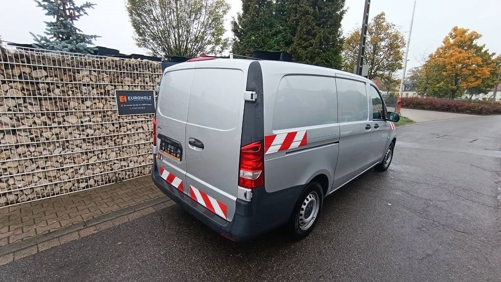 Mercedes-Benz Vito 114 CDI Werkstattschränke, Standheizung, PDC - Dostavno vozilo sa zatvorenim sandukom: slika 5 Mercedes-Benz Vito 114 CDI Werkstattschränke, Standheizung, PDC - Dostavno vozilo sa zatvorenim sandukom: slika 5