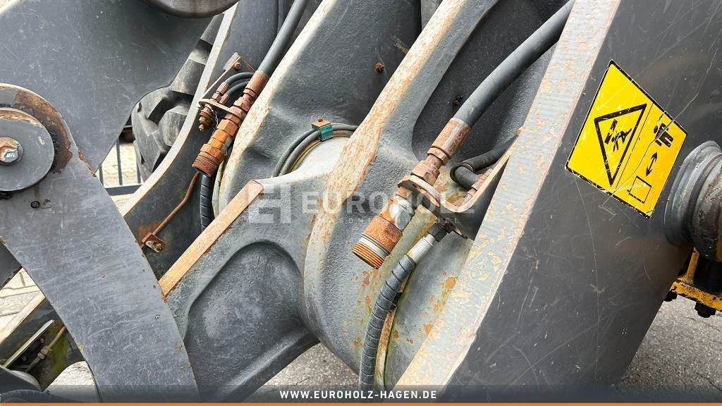 Utovarivač točkaš Volvo L 120 G mit Klima und SW, Reifen und Schaufel Neu: slika 15 Utovarivač točkaš Volvo L 120 G mit Klima und SW, Reifen und Schaufel Neu: slika 15