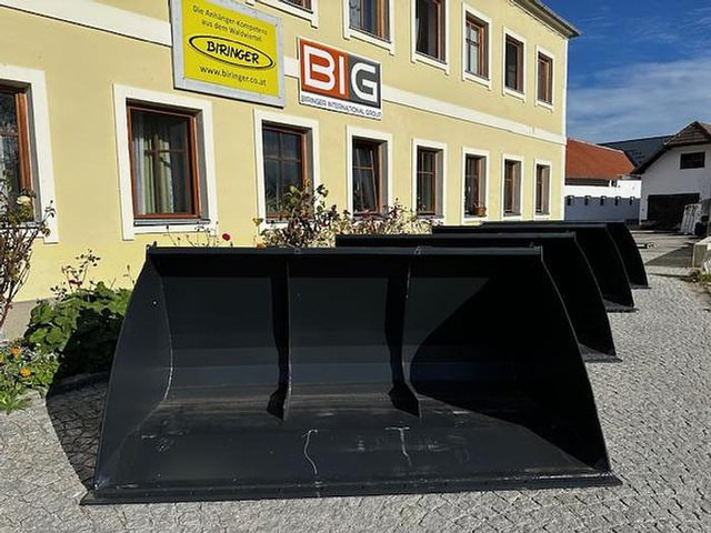 Big Volumenschaufel 250 cm mit Claas Scorpion Aufnahme - Kašika: slika 1 Big Volumenschaufel 250 cm mit Claas Scorpion Aufnahme - Kašika: slika 1