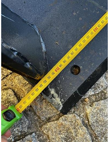 Big Volumenschaufel 250 cm mit Merlo ZM2 Aufnahme - Kašika: slika 3 Big Volumenschaufel 250 cm mit Merlo ZM2 Aufnahme - Kašika: slika 3