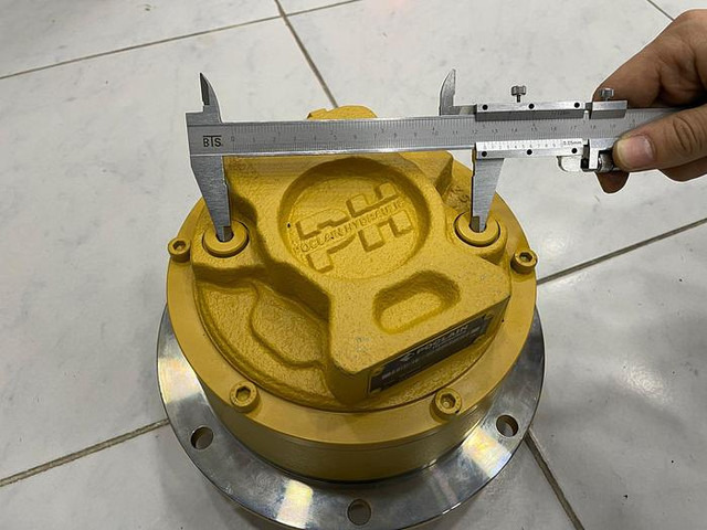 Bomag Fahrmotor (Poclain) 05816293 - Valjak: slika 1 Bomag Fahrmotor (Poclain) 05816293 - Valjak: slika 1