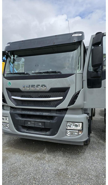 Iveco Stralis 6x2 Baustoffpritsche mit Hiab 228-E5 Kran - Kamion sa tovarnim sandukom: slika 1 Iveco Stralis 6x2 Baustoffpritsche mit Hiab 228-E5 Kran - Kamion sa tovarnim sandukom: slika 1