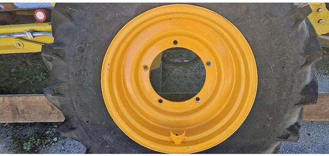 JCB Reifen Starmaxx 15.5/80-24 NEU - Rezervni deo: slika 4 JCB Reifen Starmaxx 15.5/80-24 NEU - Rezervni deo: slika 4